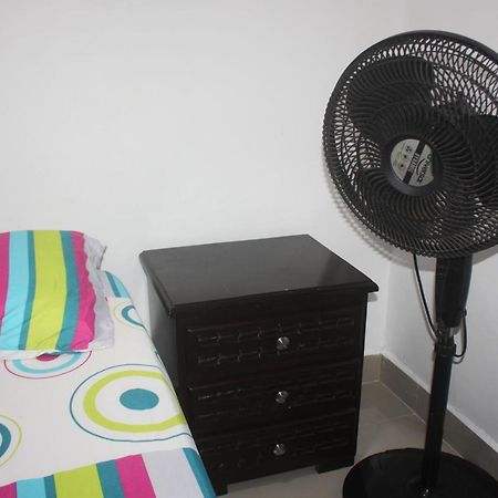 Apartamentos Excelente Ubicacion Μεντεγίν Εξωτερικό φωτογραφία