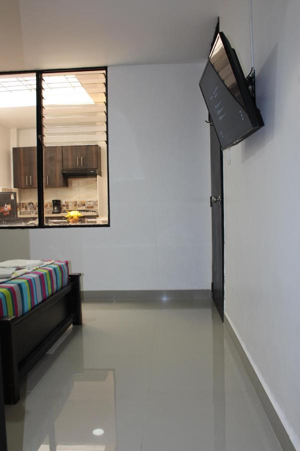 Apartamentos Excelente Ubicacion Μεντεγίν Εξωτερικό φωτογραφία