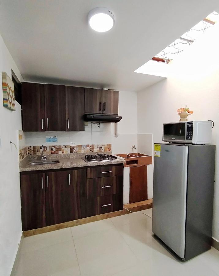 Apartamentos Excelente Ubicacion Μεντεγίν Εξωτερικό φωτογραφία