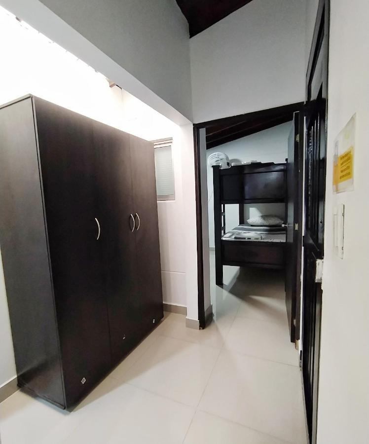 Apartamentos Excelente Ubicacion Μεντεγίν Εξωτερικό φωτογραφία