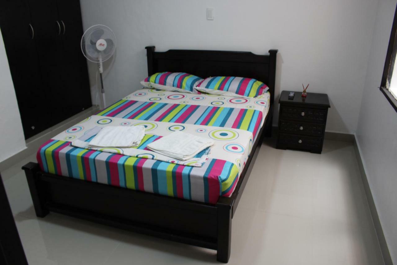 Apartamentos Excelente Ubicacion Μεντεγίν Εξωτερικό φωτογραφία