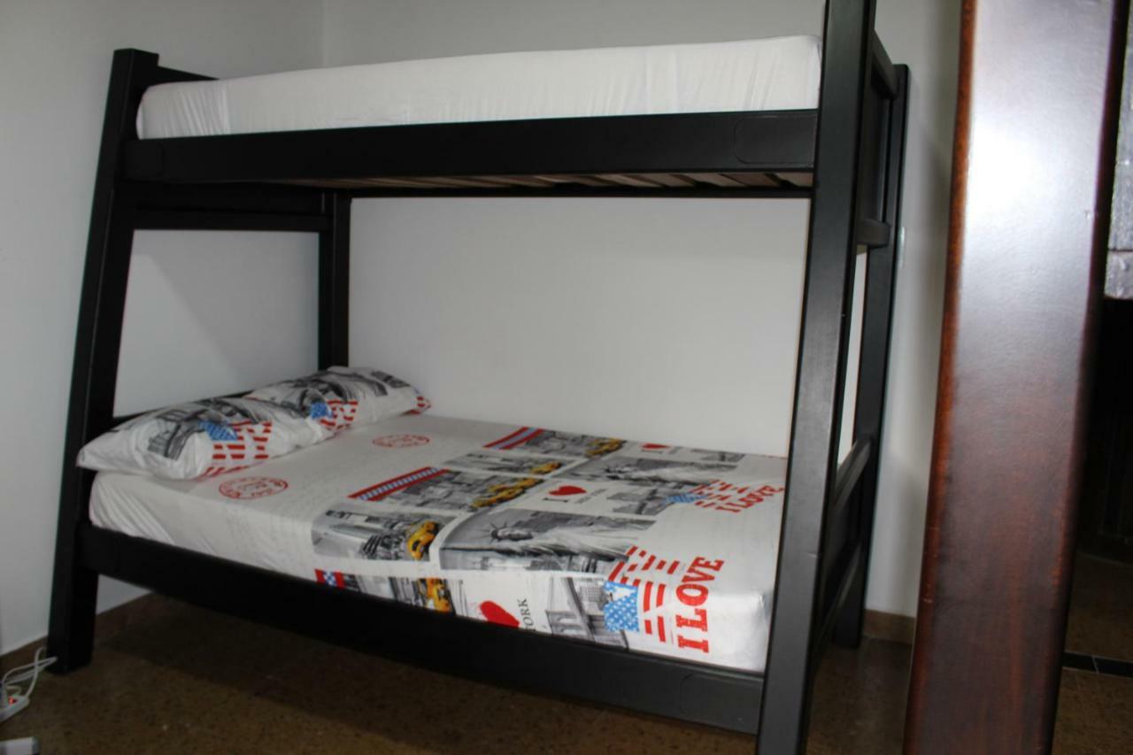 Apartamentos Excelente Ubicacion Μεντεγίν Εξωτερικό φωτογραφία